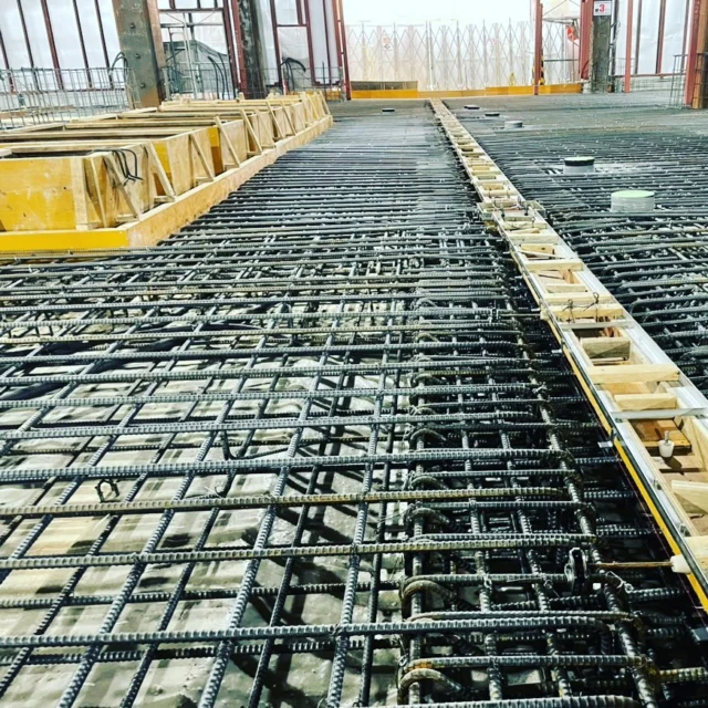これぞ茂木建設の技
美しい型枠

今日もお疲れ様です。

型枠だけでなく基礎工事まるっとできる会社ですが、型枠技術も自信があります。

お仕事のご依頼、協力会社、請け負い、一緒に働ける方お気軽にDM下さい。

#型枠　#建設現場　#建設技術　#職人技術　#川崎市の建設業　#基礎工事　#型枠工事　#茂木建設　#建設業を盛り上げよう